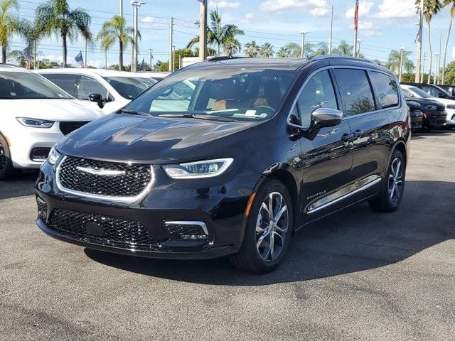 new 2025 Chrysler Pacifica car, priced at $54,469