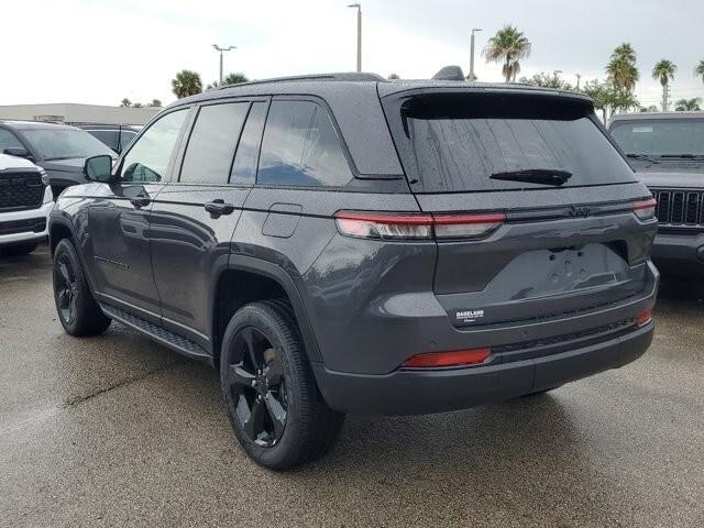 new 2024 Jeep Grand Cherokee car, priced at $45,900