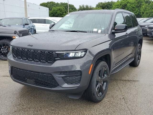 new 2024 Jeep Grand Cherokee car, priced at $45,900