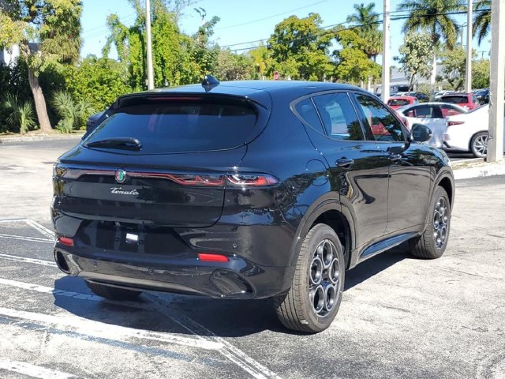 new 2025 Alfa Romeo Tonale car, priced at $40,625