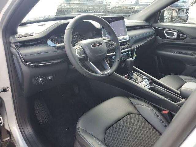 new 2025 Jeep Compass car, priced at $31,638