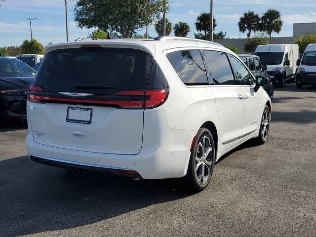 new 2025 Chrysler Pacifica car, priced at $54,469