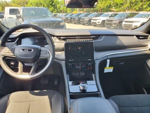 new 2025 Jeep Grand Cherokee car, priced at $44,131