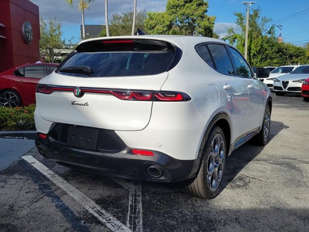 new 2024 Alfa Romeo Tonale car, priced at $56,790