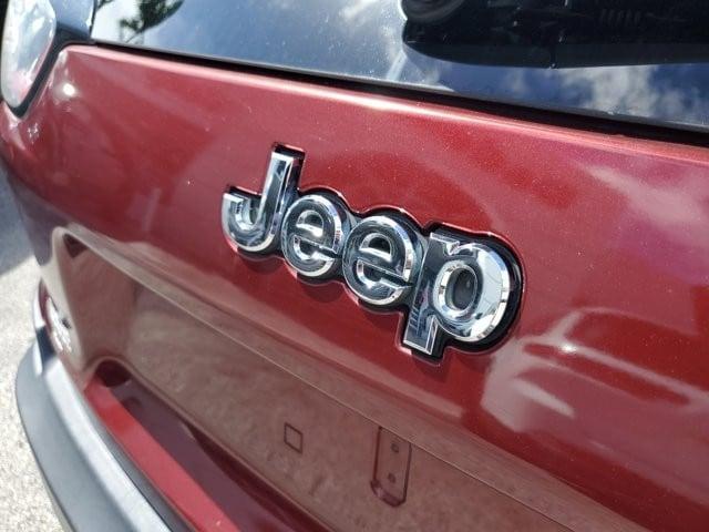 used 2019 Jeep Cherokee car, priced at $12,995
