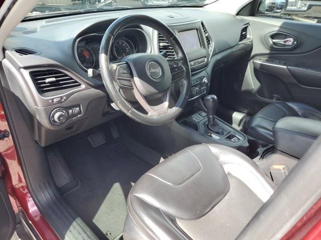 used 2019 Jeep Cherokee car, priced at $12,995