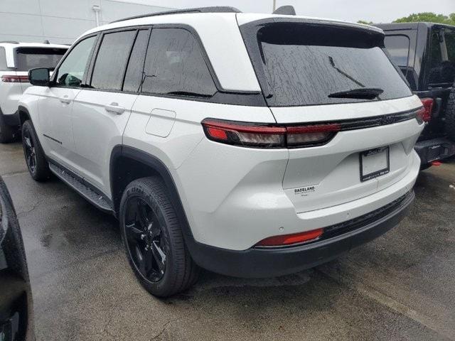 new 2024 Jeep Grand Cherokee car, priced at $45,364