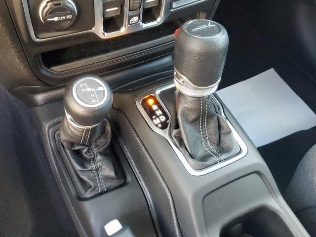 new 2025 Jeep Gladiator car, priced at $45,050