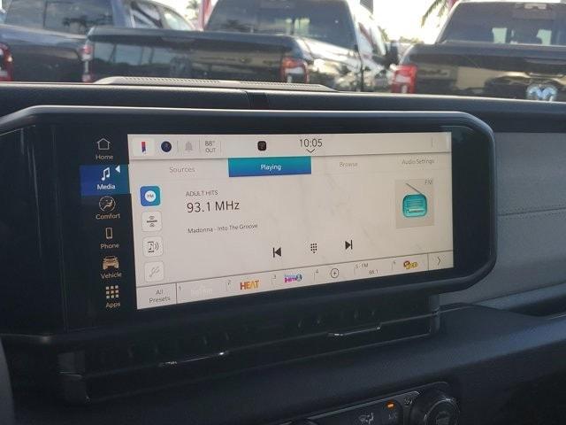 new 2025 Jeep Gladiator car, priced at $45,050