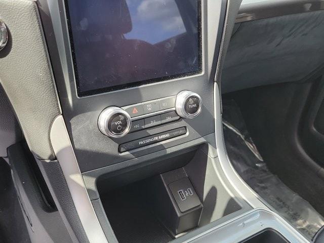 used 2024 Ford Edge car, priced at $23,595