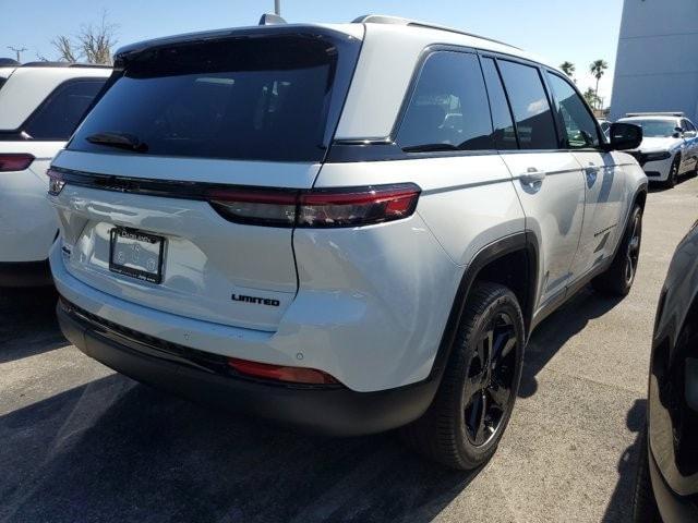 new 2024 Jeep Grand Cherokee car, priced at $48,628