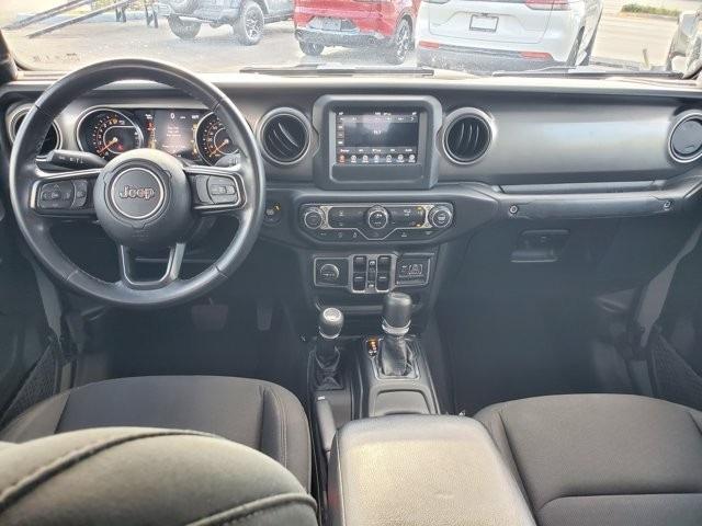 used 2022 Jeep Gladiator car, priced at $27,995