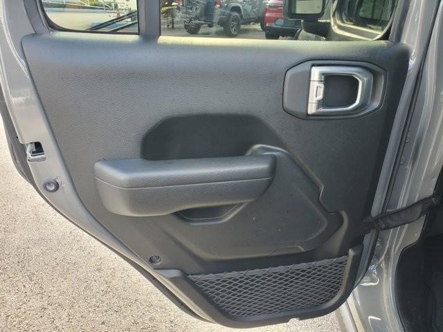 used 2022 Jeep Gladiator car, priced at $27,995