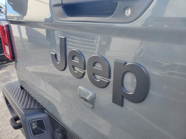 used 2022 Jeep Gladiator car, priced at $27,995