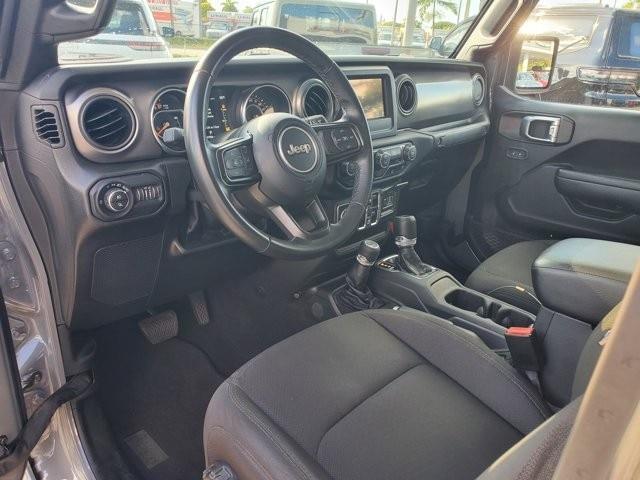 used 2022 Jeep Gladiator car, priced at $27,995