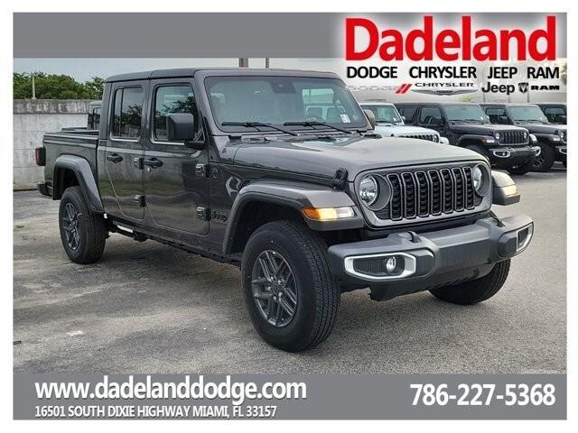 new 2024 Jeep Gladiator car, priced at $48,180