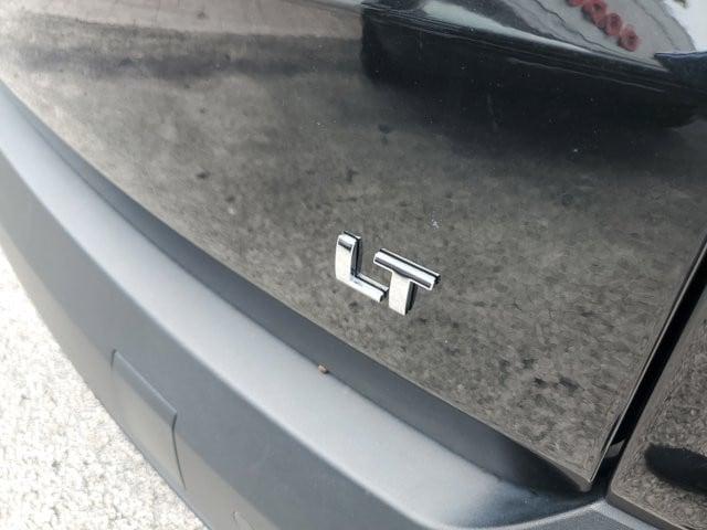 used 2023 Chevrolet Traverse car, priced at $27,550