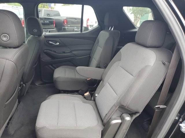 used 2023 Chevrolet Traverse car, priced at $27,550