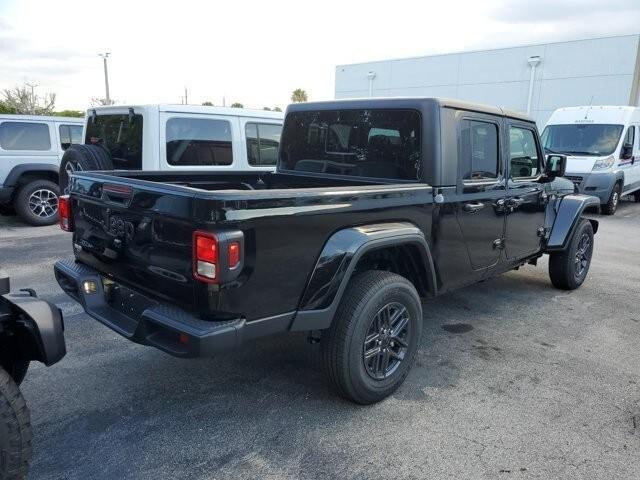 new 2024 Jeep Gladiator car, priced at $45,794