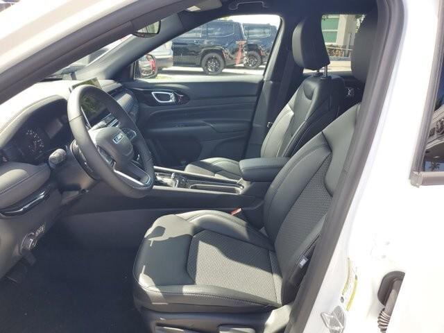new 2025 Jeep Compass car, priced at $30,690