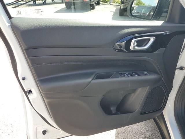 new 2025 Jeep Compass car, priced at $30,690