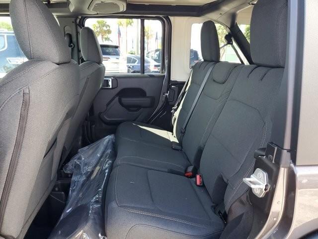 new 2025 Jeep Wrangler car, priced at $49,175