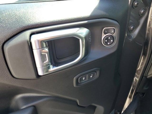 new 2025 Jeep Wrangler car, priced at $49,175
