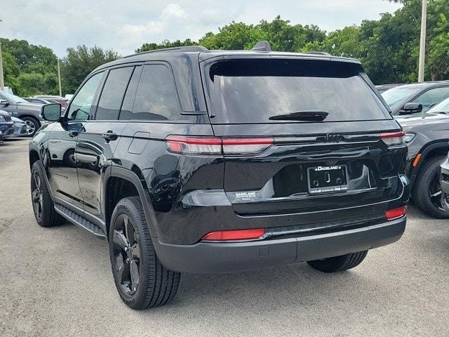 new 2024 Jeep Grand Cherokee car, priced at $45,450