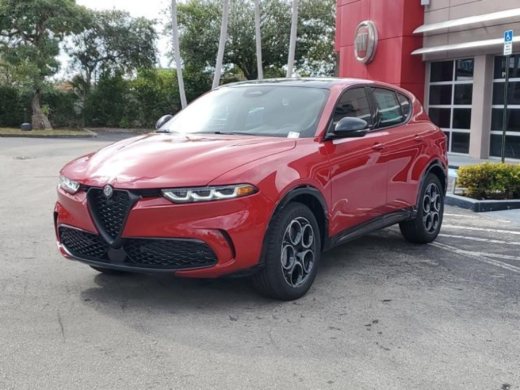 new 2025 Alfa Romeo Tonale car, priced at $54,125