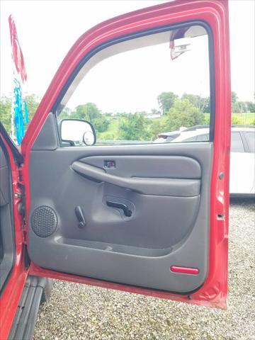 used 2004 Chevrolet Silverado 2500 car, priced at $10,995