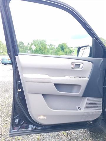 used 2012 Honda Pilot car, priced at $7,995