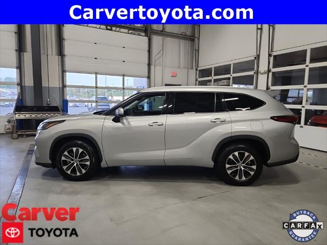 used 2022 Toyota Highlander car, priced at $31,256