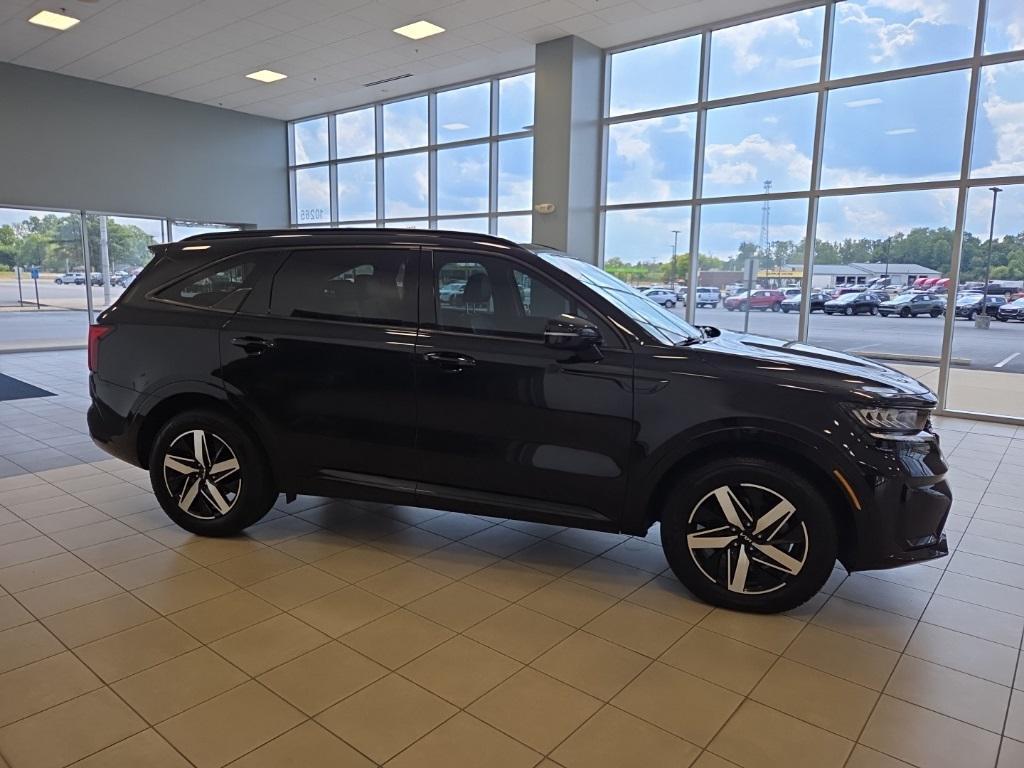 used 2022 Kia Sorento car, priced at $21,995