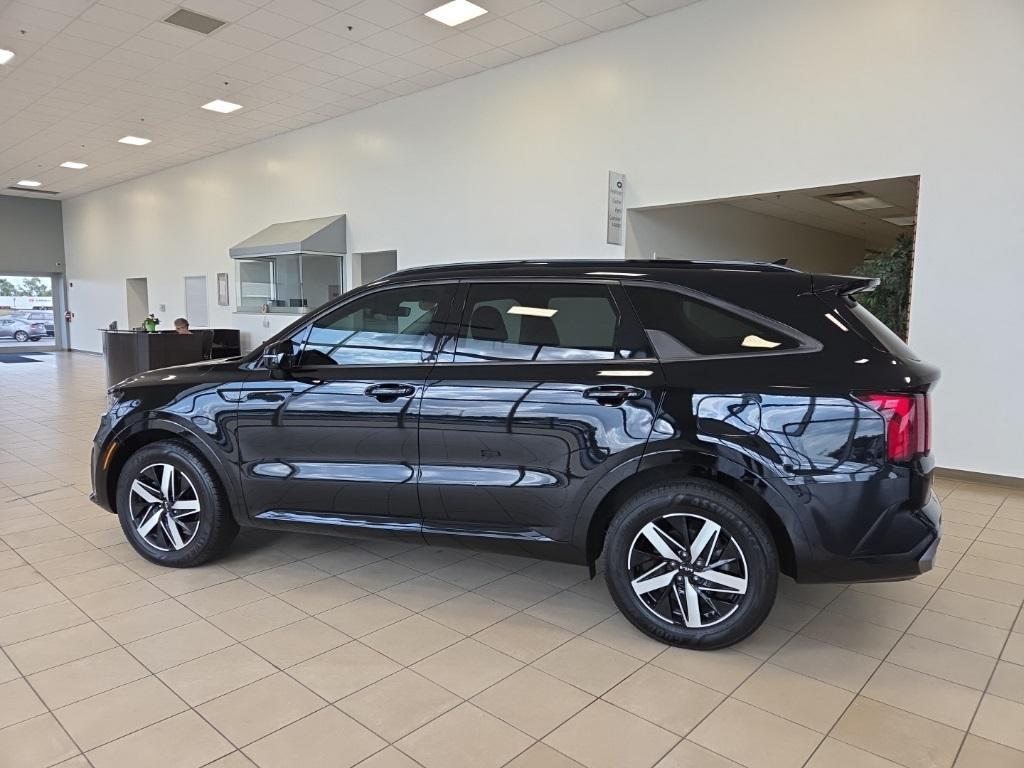 used 2022 Kia Sorento car, priced at $21,995