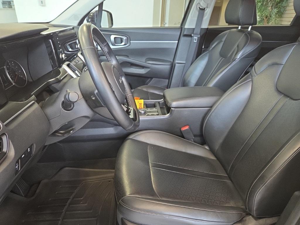 used 2022 Kia Sorento car, priced at $21,995
