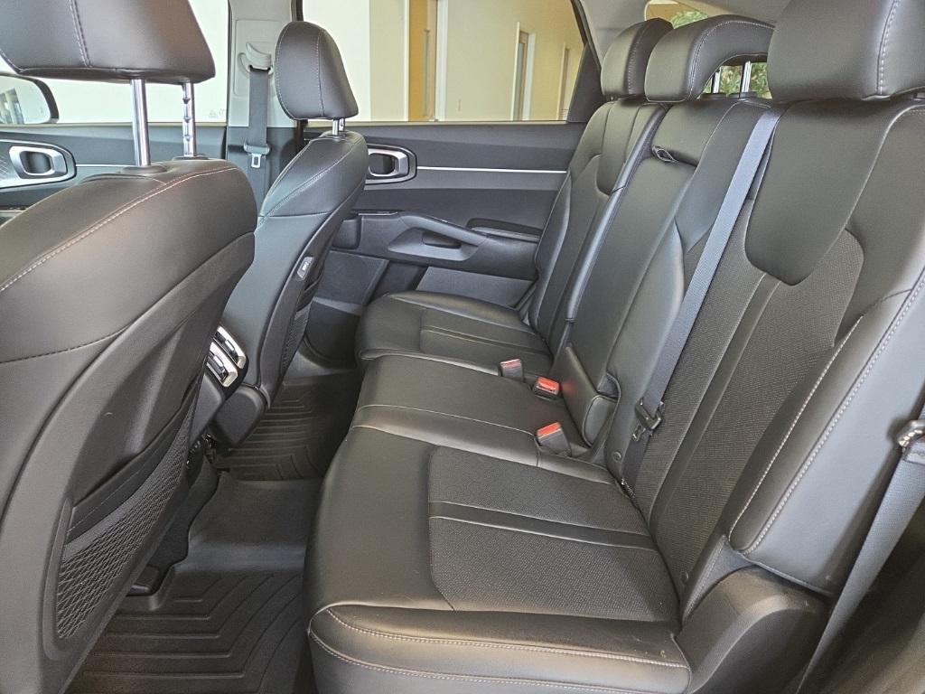 used 2022 Kia Sorento car, priced at $21,995