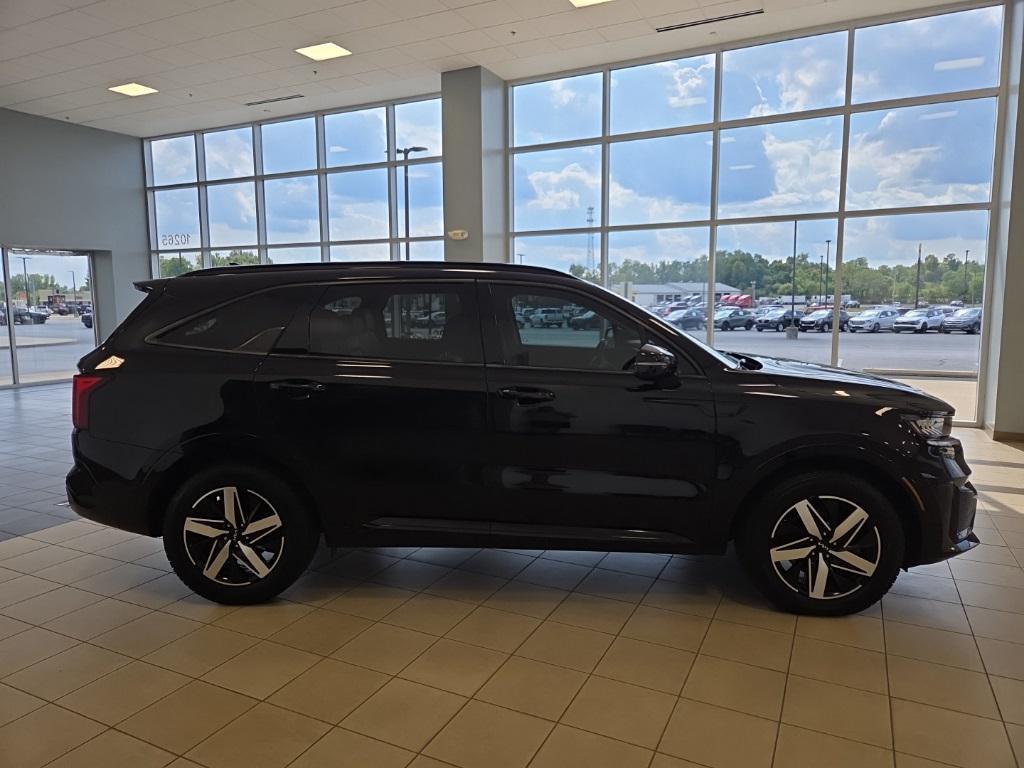 used 2022 Kia Sorento car, priced at $21,995