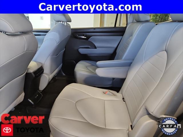 used 2021 Toyota Highlander car, priced at $36,500
