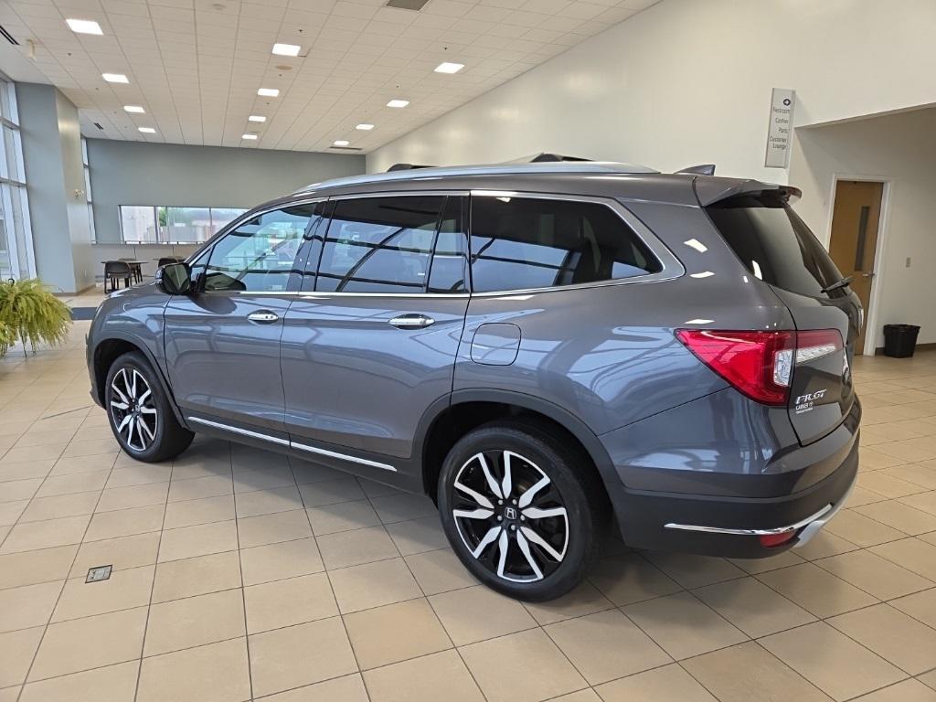 used 2022 Honda Pilot car, priced at $29,995