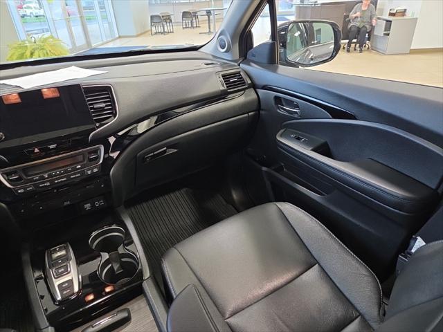 used 2022 Honda Pilot car, priced at $32,433