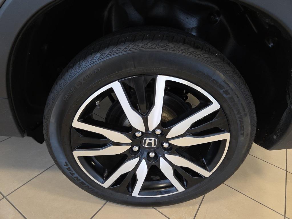 used 2022 Honda Pilot car, priced at $29,995
