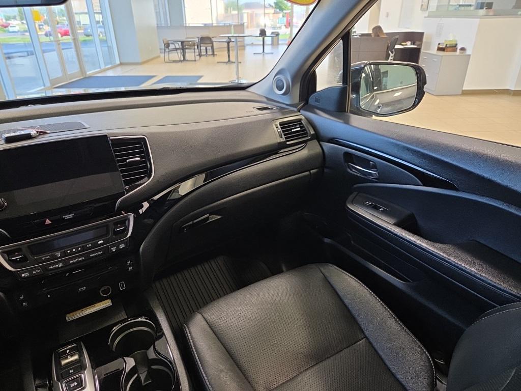 used 2021 Honda Pilot car, priced at $26,998