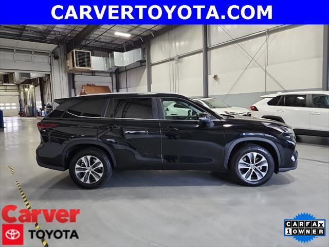 used 2024 Toyota Highlander car, priced at $42,132