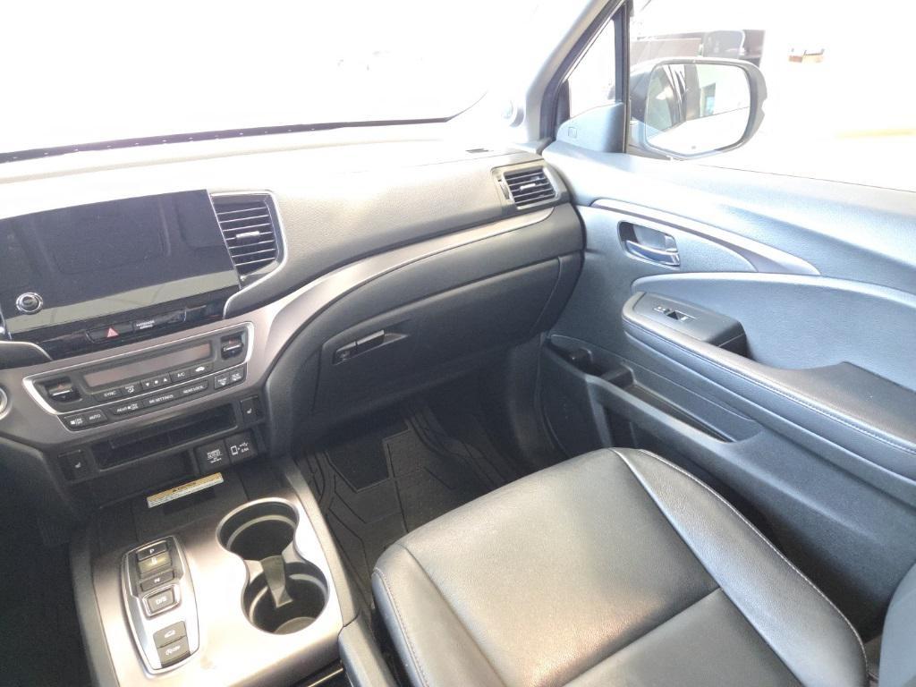 used 2021 Honda Pilot car, priced at $24,827