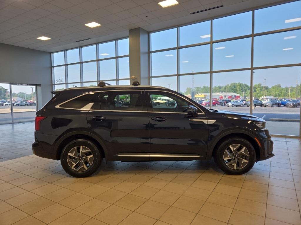 used 2022 Kia Sorento Hybrid car, priced at $29,997