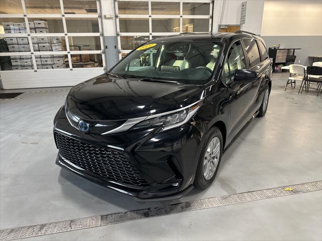 used 2022 Toyota Sienna car, priced at $43,113