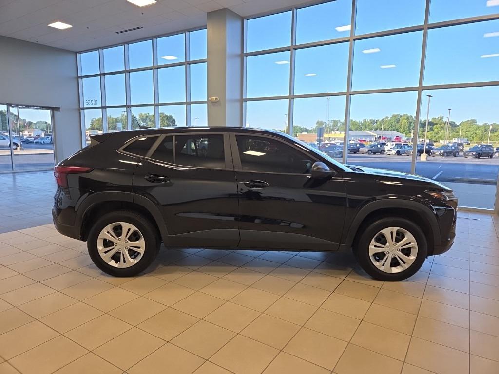 used 2024 Chevrolet Trax car, priced at $21,797