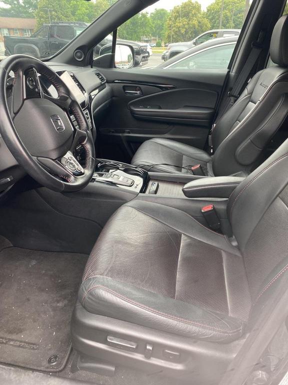 used 2022 Honda Pilot car, priced at $33,577
