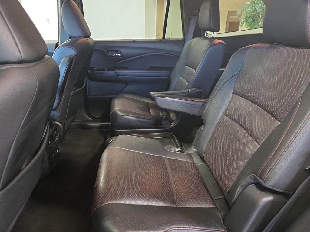 used 2022 Honda Pilot car, priced at $31,990