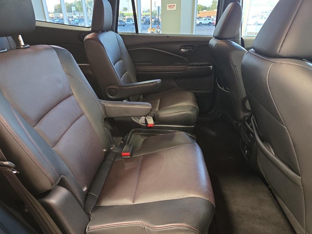 used 2022 Honda Pilot car, priced at $31,990